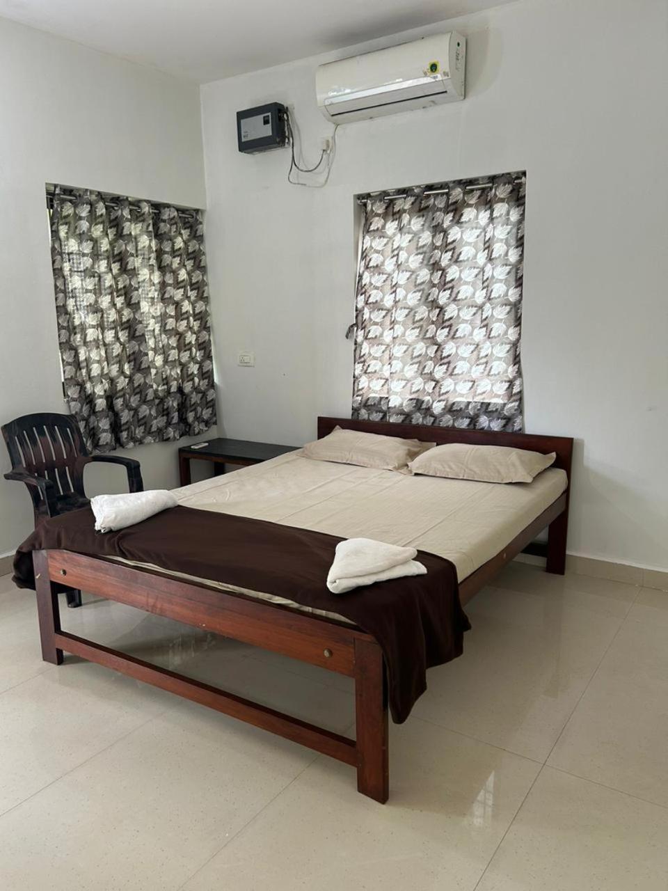 Hare Krishna Hotel Arambol Exterior photo